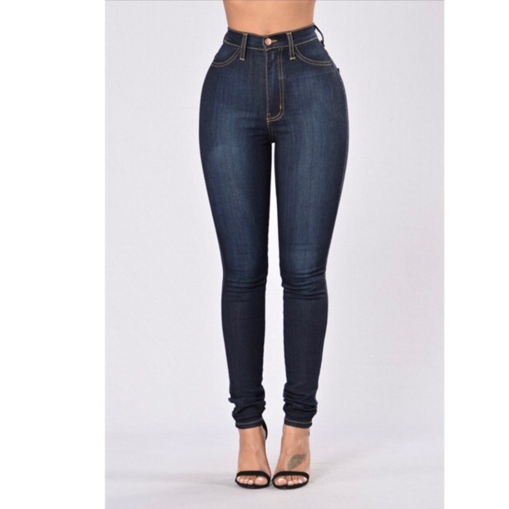 Fashion nova classic jeans